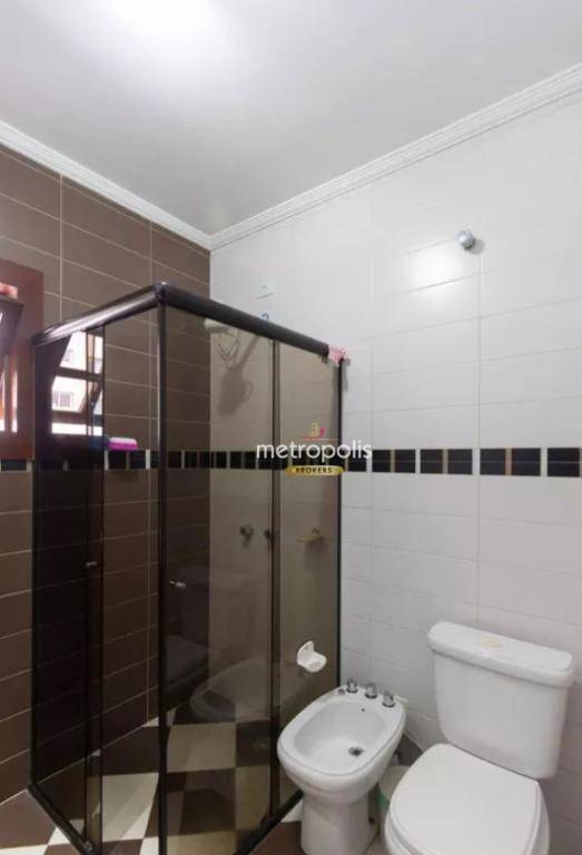 Sobrado à venda e aluguel com 3 quartos, 260m² - Foto 23