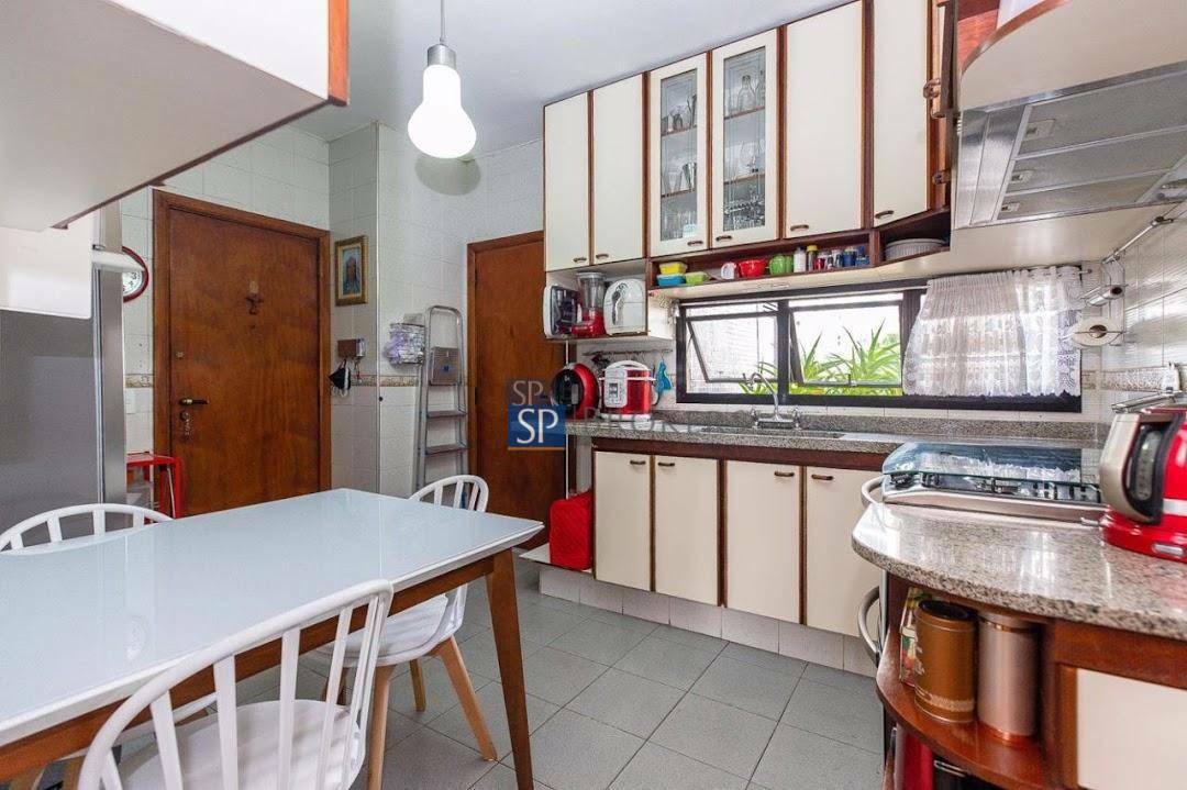 Apartamento à venda com 3 quartos, 133m² - Foto 16