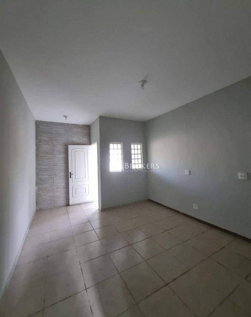 Casa à venda com 3 quartos, 178m² - Foto 5