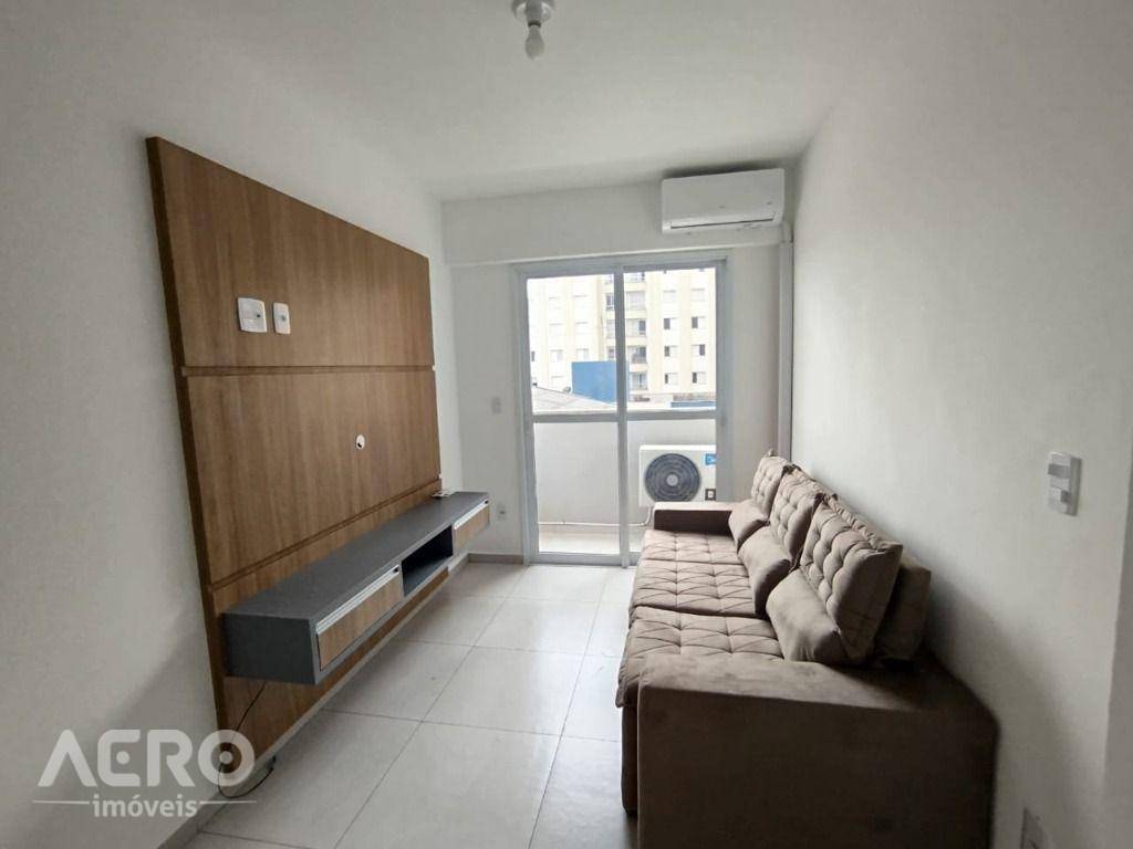 Apartamento para alugar com 1 quarto, 45m² - Foto 9