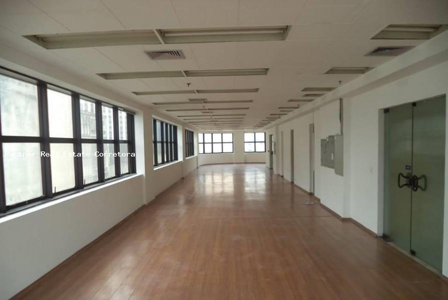 Conjunto Comercial-Sala à venda com 1 quarto, 188m² - Foto 6