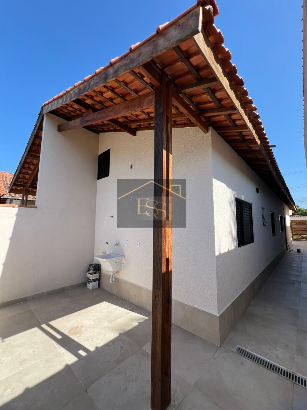 Casa à venda com 2 quartos, 63m² - Foto 14