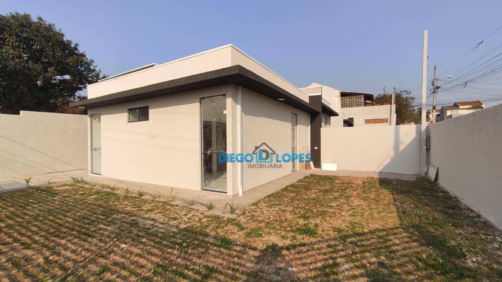 Casa à venda com 3 quartos, 60m² - Foto 4