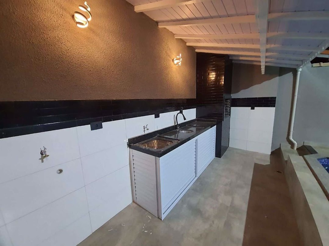 Casa à venda com 2 quartos, 72m² - Foto 1