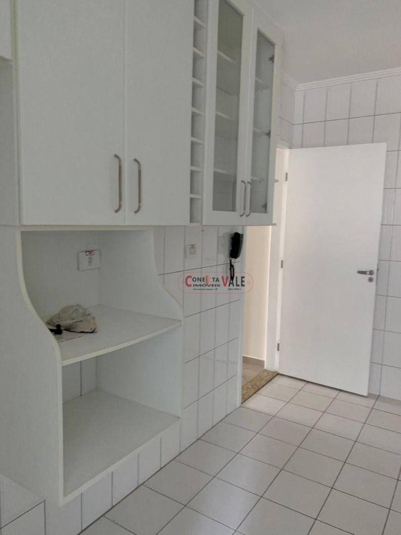 Apartamento para alugar com 4 quartos, 107m² - Foto 22