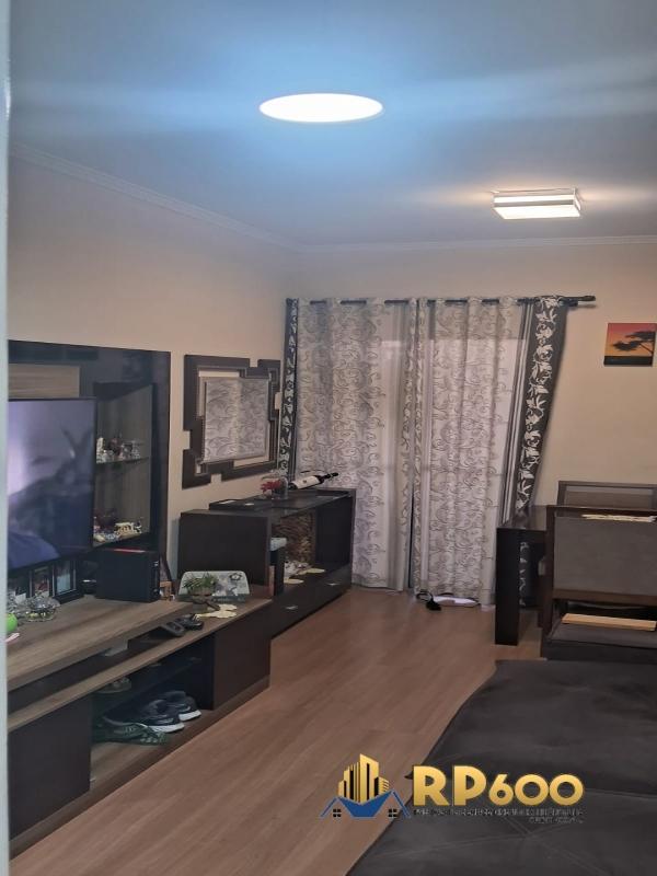 Apartamento à venda com 3 quartos, 68m² - Foto 2