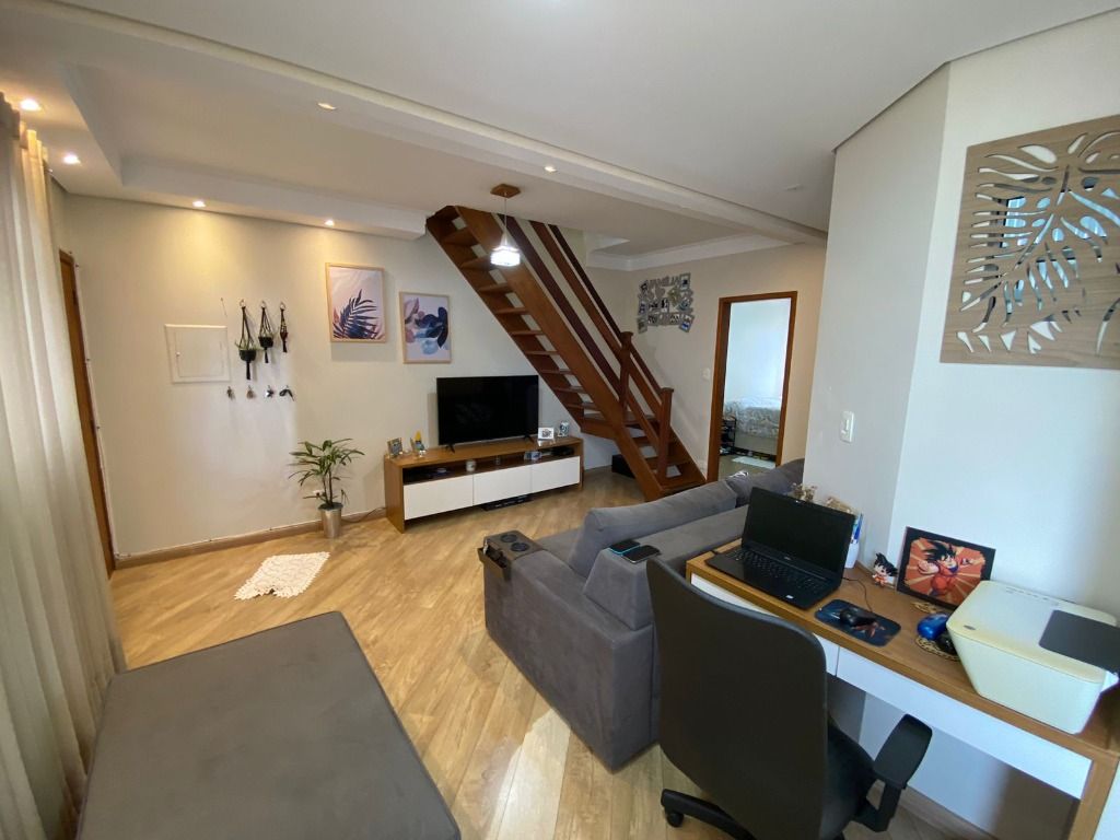 Cobertura à venda com 2 quartos, 110m² - Foto 3