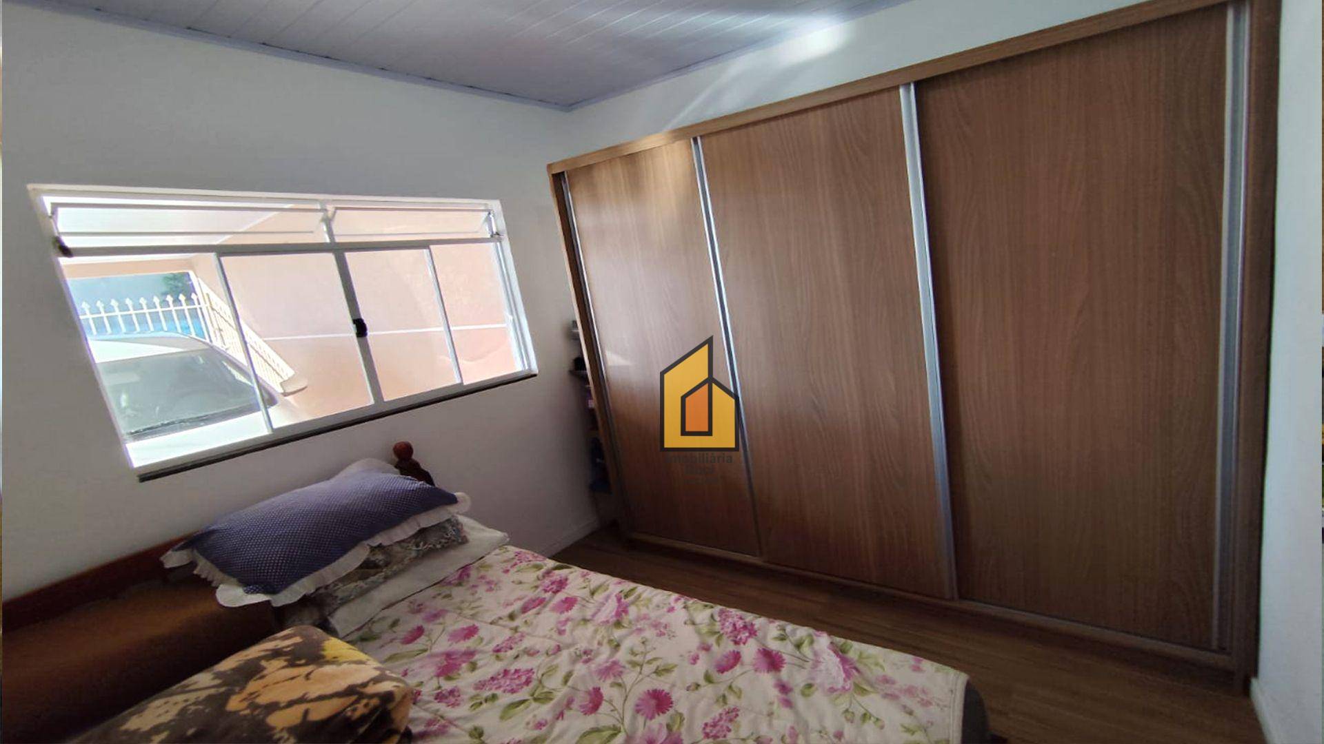 Casa à venda com 2 quartos, 80m² - Foto 11