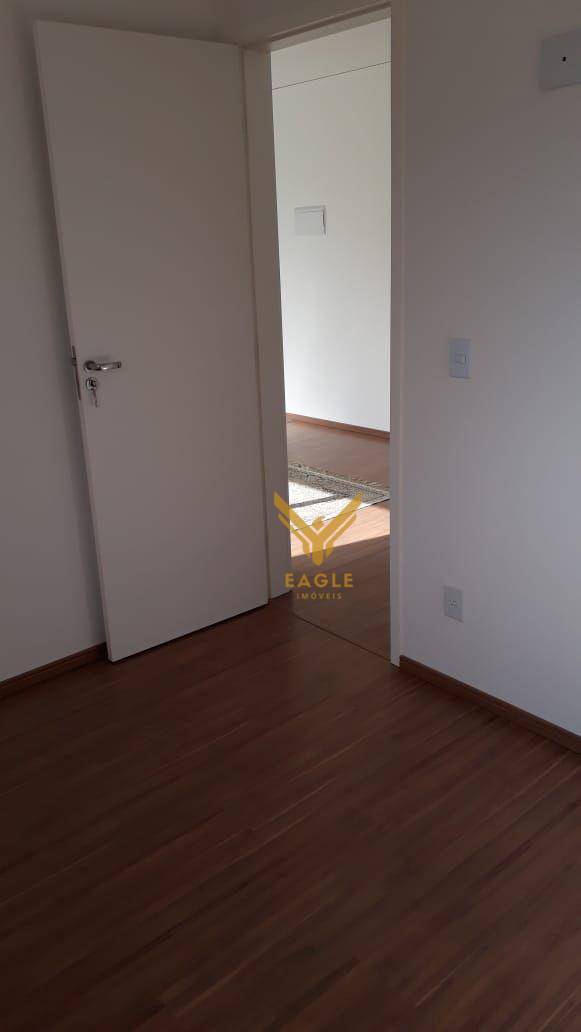 Apartamento à venda com 2 quartos, 47m² - Foto 3