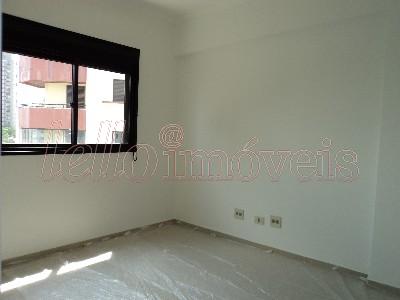 Apartamento à venda com 4 quartos, 250m² - Foto 9