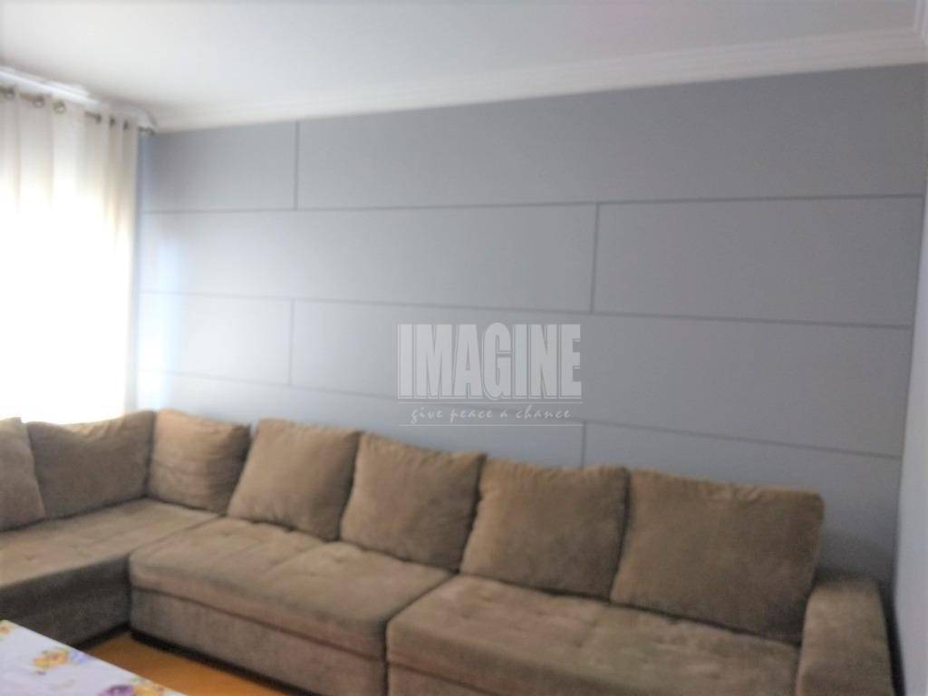 Apartamento à venda com 3 quartos, 70m² - Foto 2