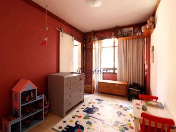 Apartamento à venda com 4 quartos, 198m² - Foto 15