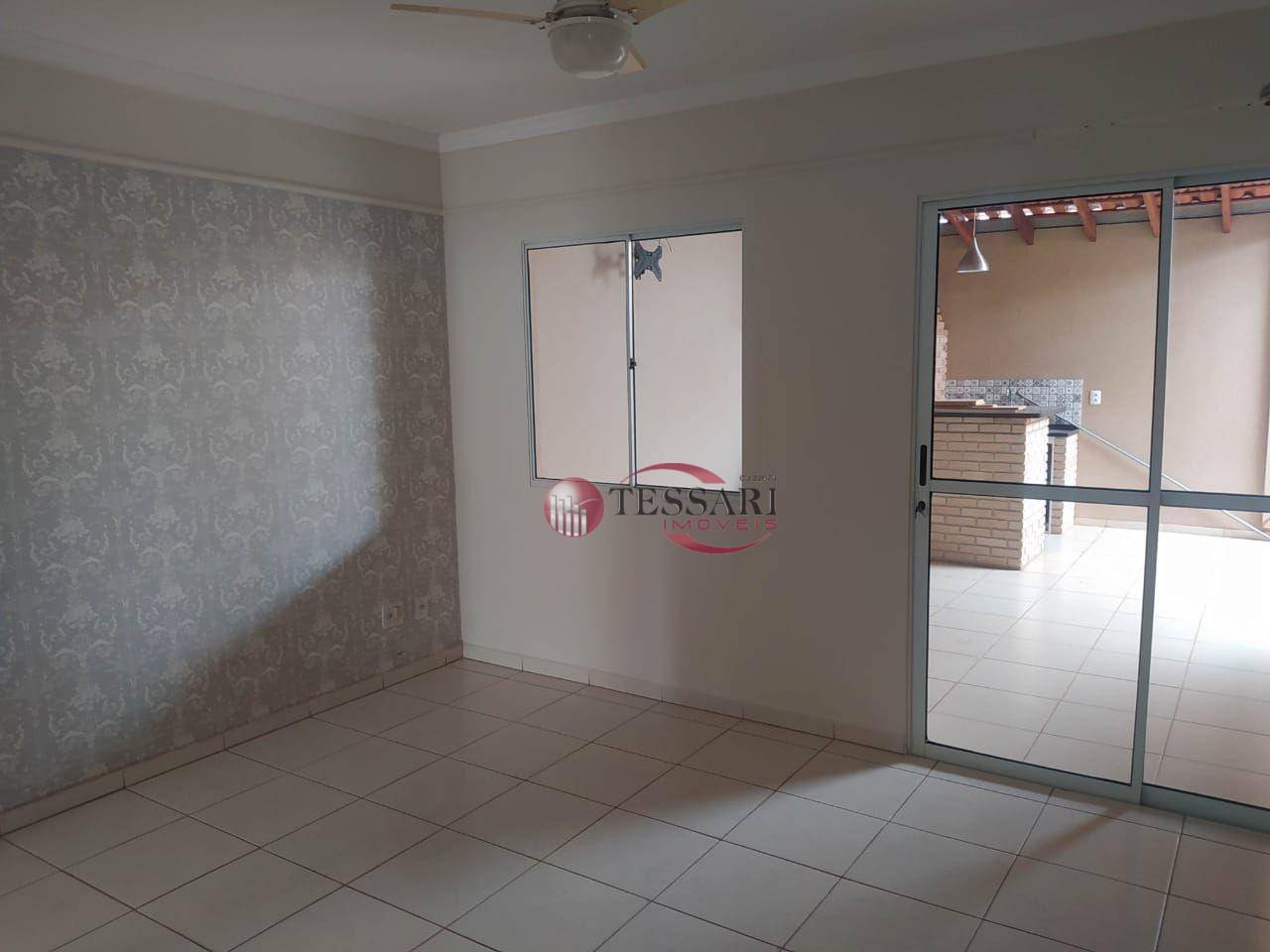 Casa à venda com 2 quartos, 150m² - Foto 1