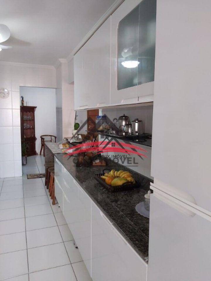 Apartamento à venda com 3 quartos, 135m² - Foto 9