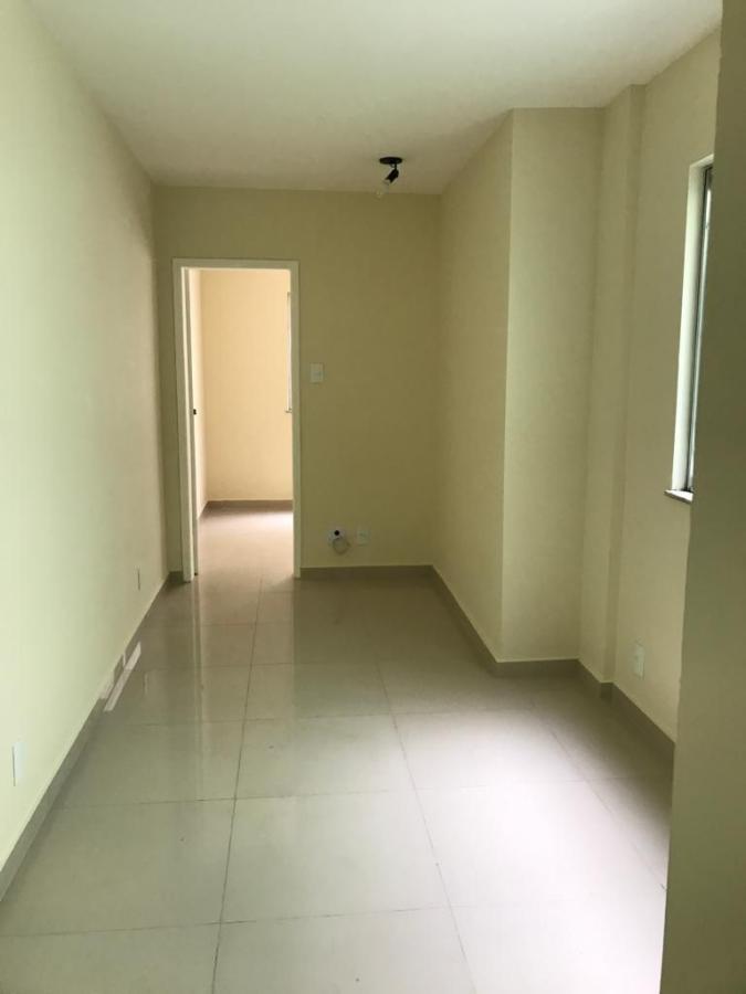 Apartamento à venda com 1 quarto, 52m² - Foto 2