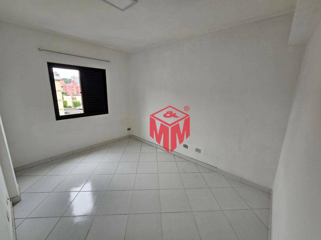 Apartamento para alugar com 3 quartos, 75m² - Foto 10