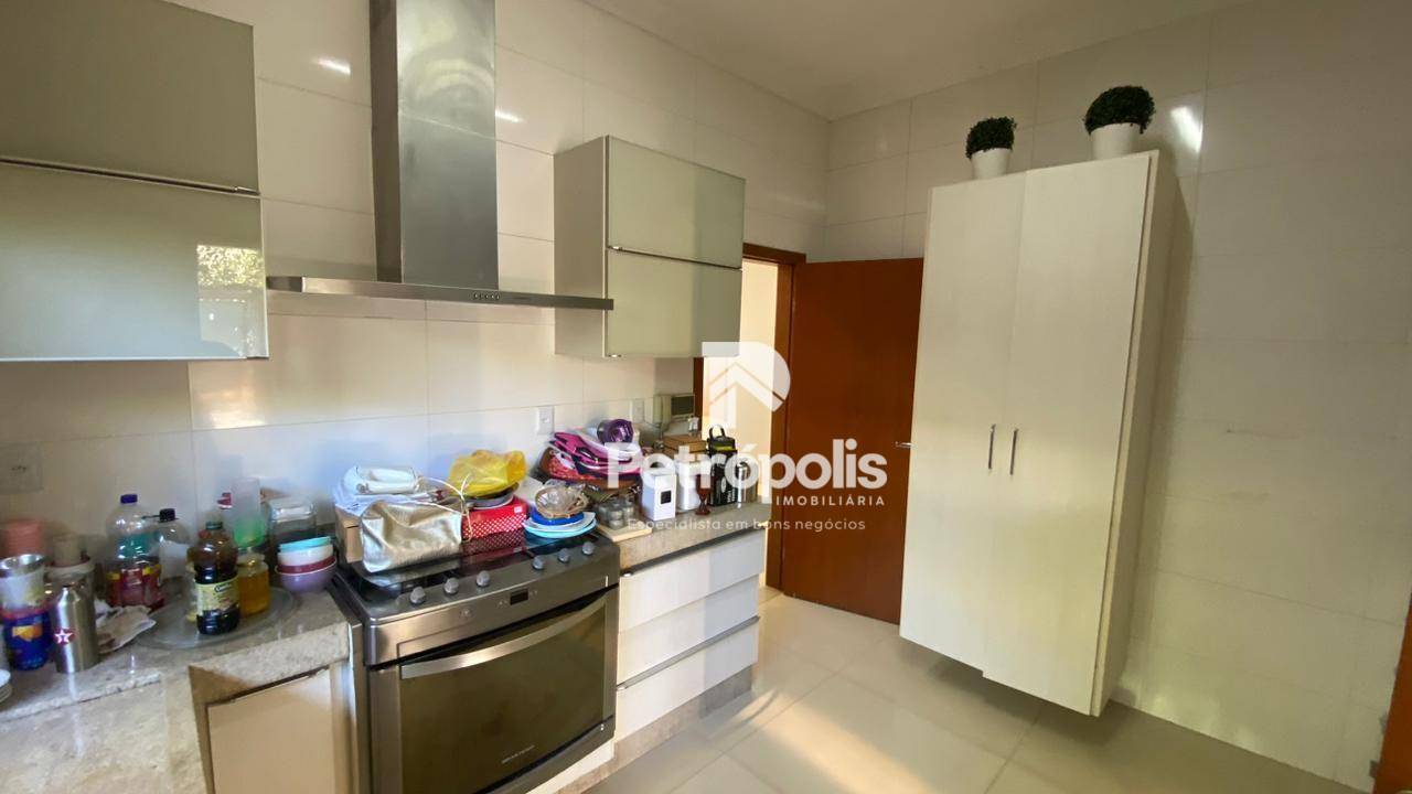 Casa à venda com 3 quartos, 180m² - Foto 21