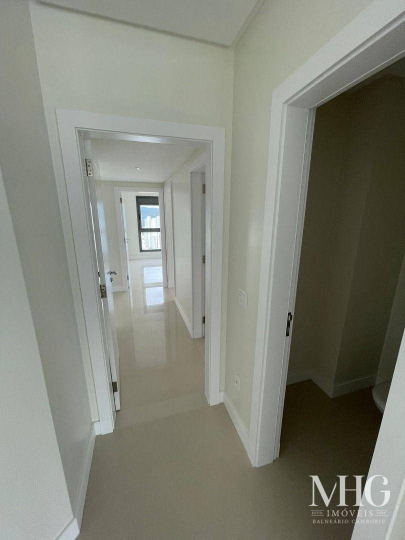 Apartamento à venda com 4 quartos, 182m² - Foto 23