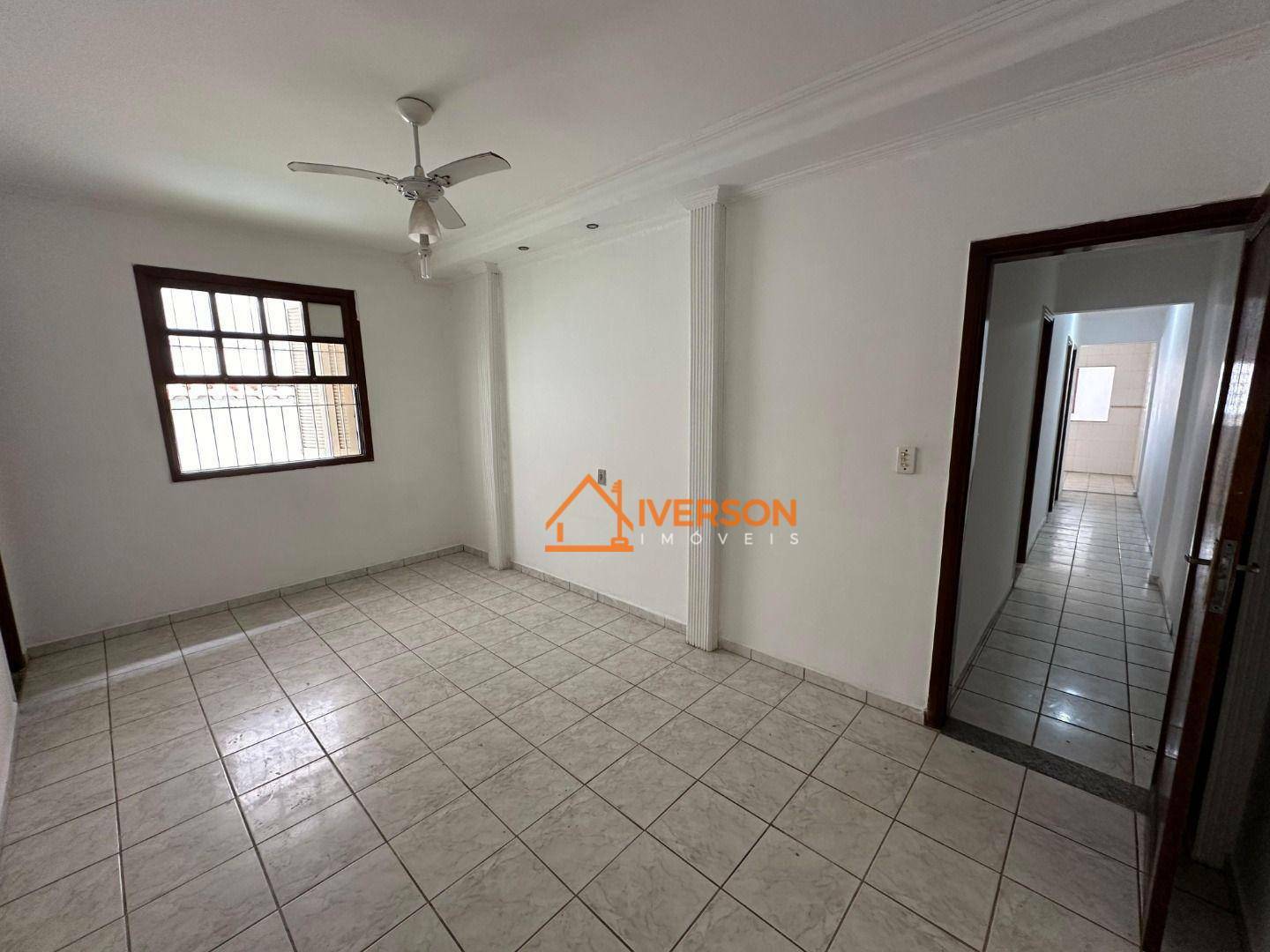 Casa à venda com 3 quartos, 126m² - Foto 13