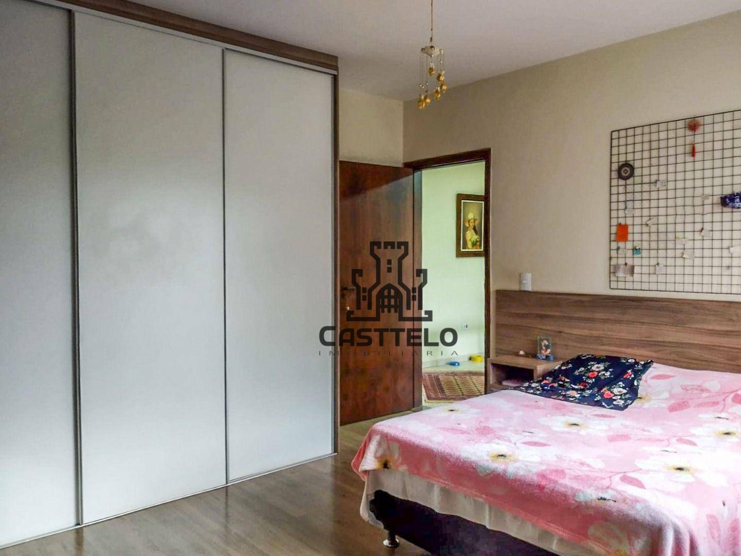 Casa à venda com 5 quartos, 353m² - Foto 25