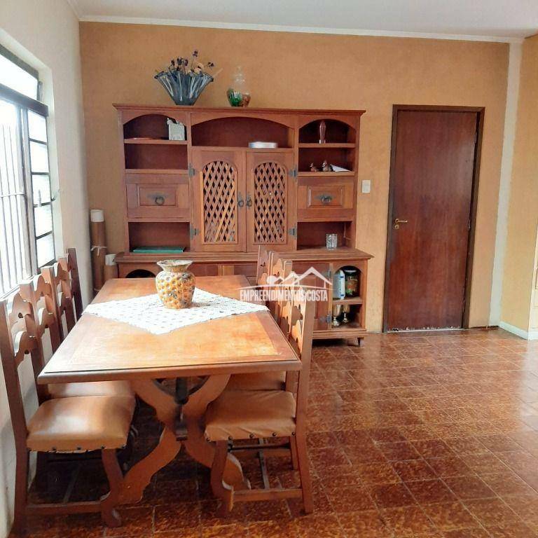 Casa à venda com 3 quartos, 264m² - Foto 12