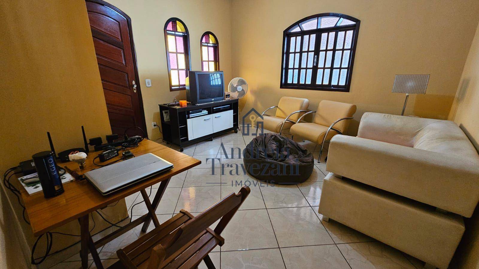 Casa à venda com 2 quartos, 70m² - Foto 5