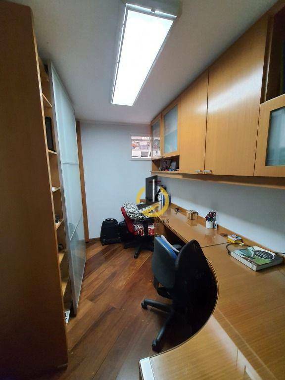 Apartamento à venda com 3 quartos, 202m² - Foto 52