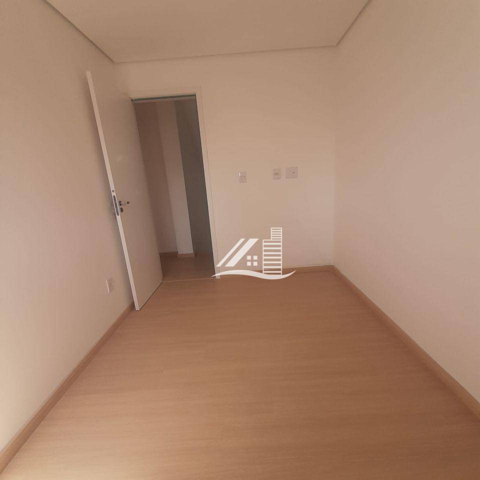 Sobrado à venda com 3 quartos, 188m² - Foto 7