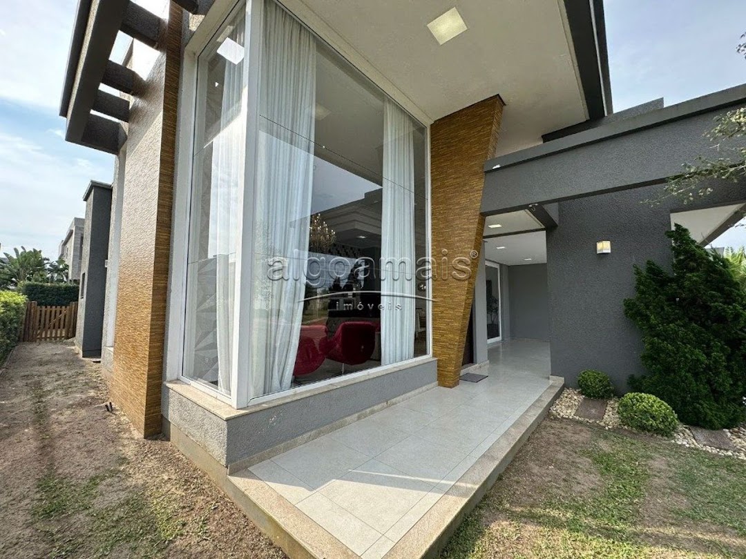 Casa de Condomínio à venda com 3 quartos, 195m² - Foto 4