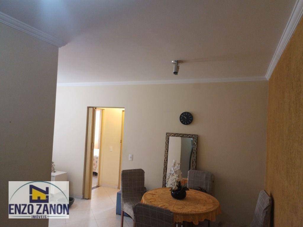 Apartamento à venda com 2 quartos, 82m² - Foto 2