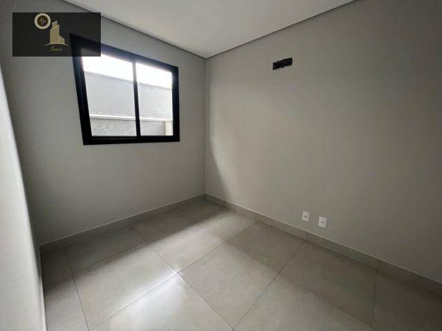 Casa de Condomínio à venda com 3 quartos, 250m² - Foto 8