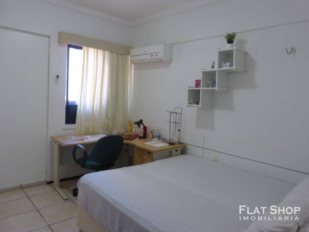 Apartamento à venda com 3 quartos, 135m² - Foto 20