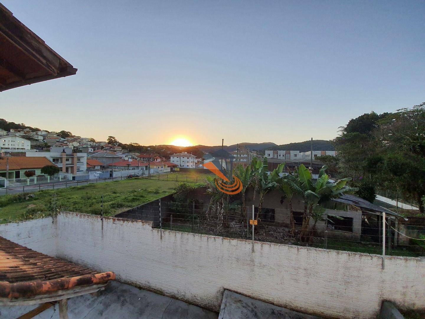 Casa de Condomínio à venda com 4 quartos, 200m² - Foto 12