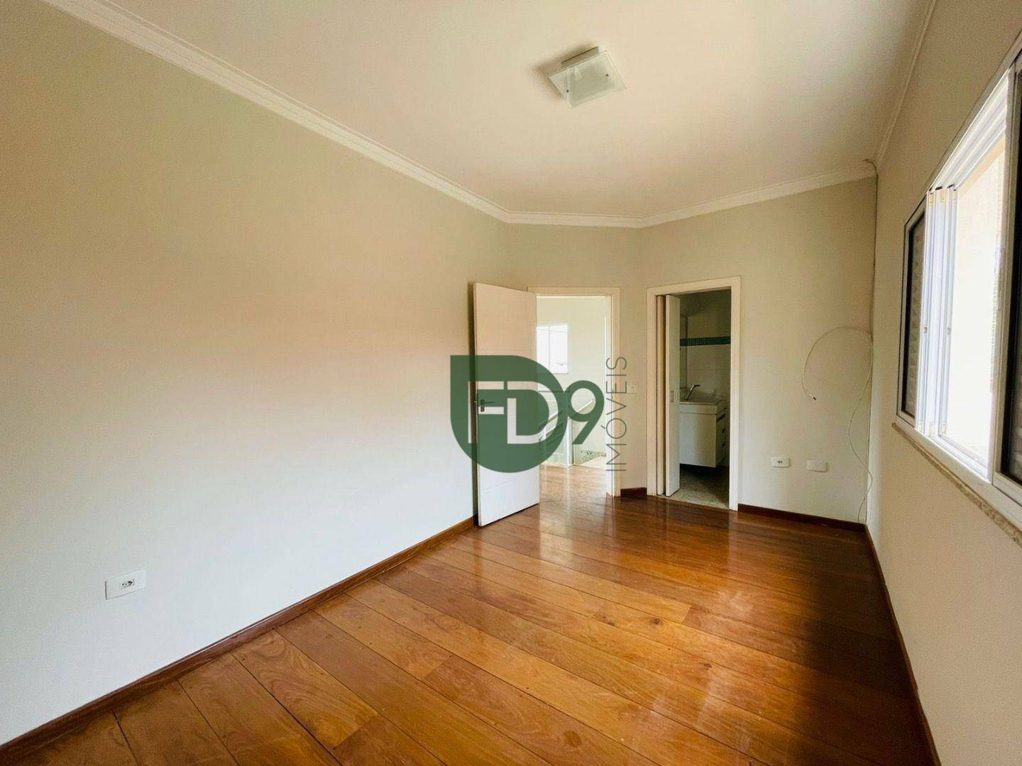 Casa à venda com 3 quartos, 257m² - Foto 15