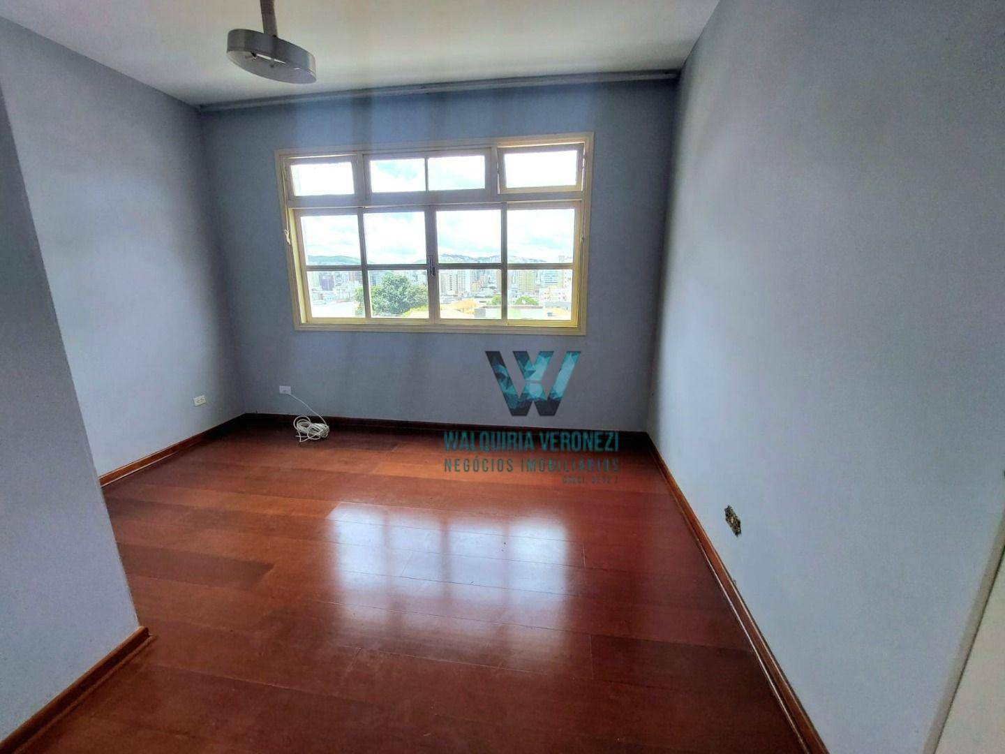 Apartamento à venda com 2 quartos, 100m² - Foto 3