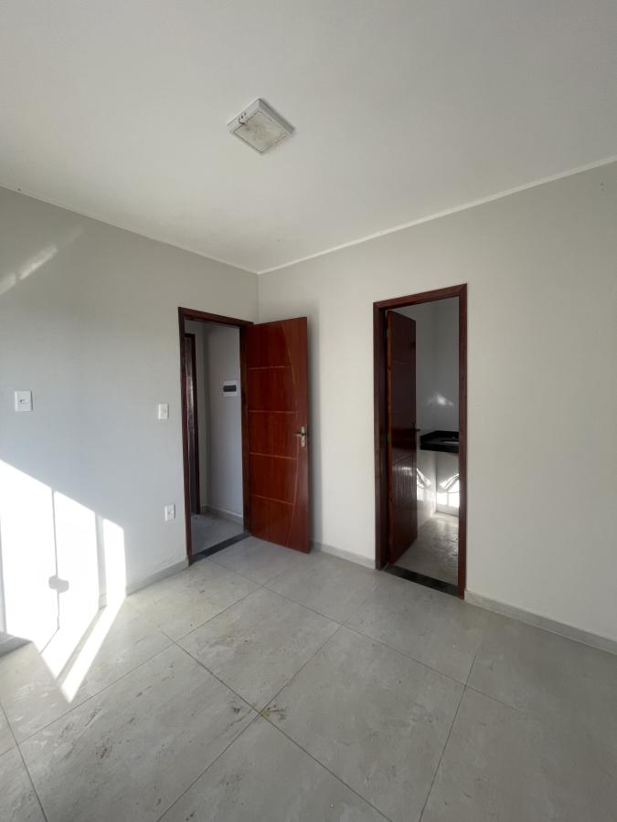 Casa à venda com 2 quartos, 88m² - Foto 14