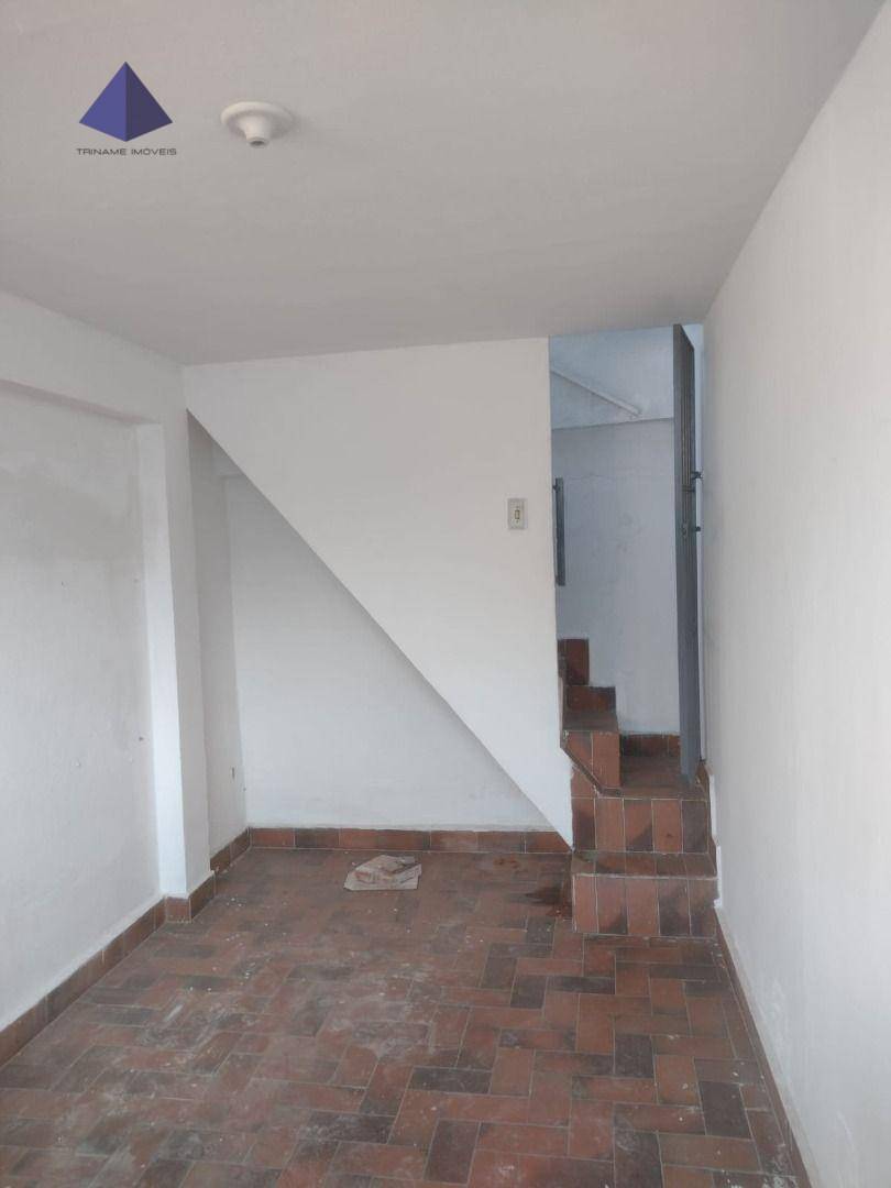 Casa à venda com 2 quartos, 180m² - Foto 11