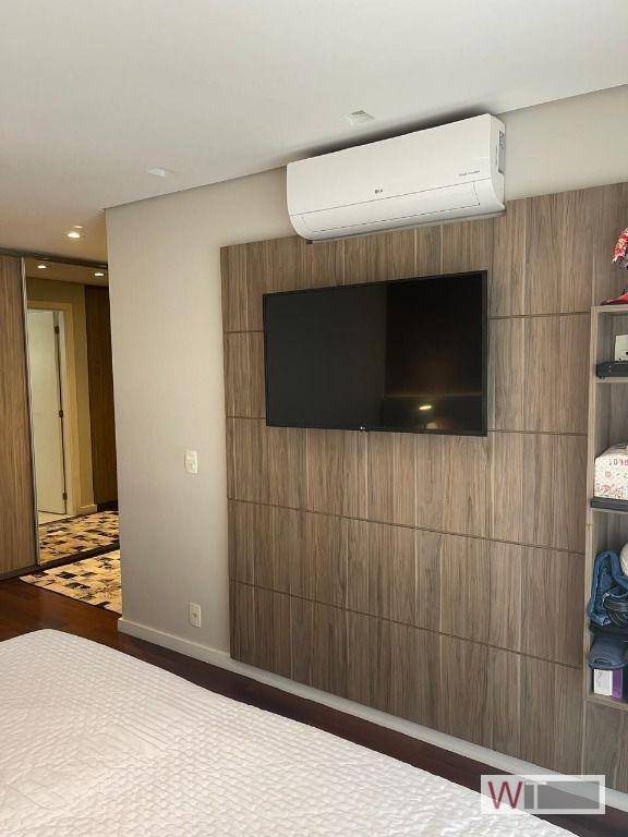 Apartamento à venda com 3 quartos, 214m² - Foto 19