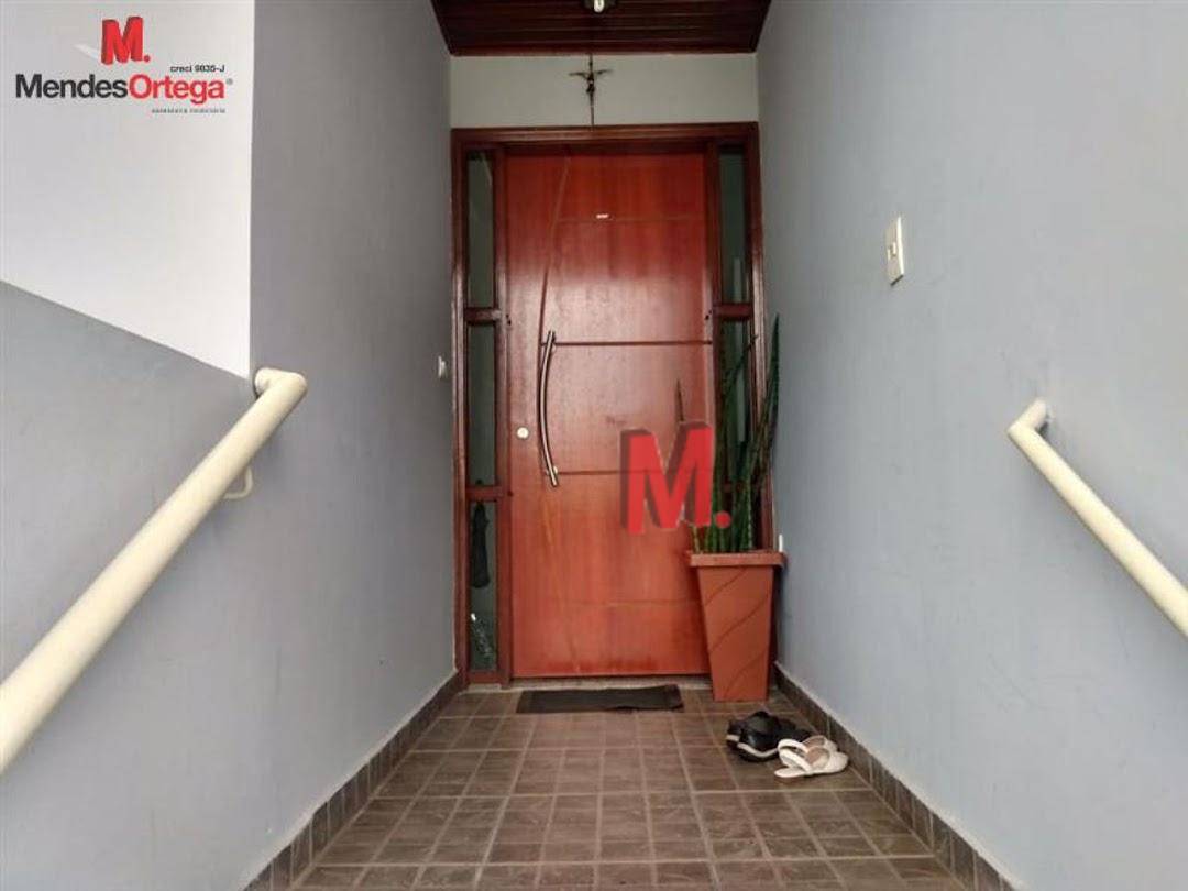 Casa à venda com 2 quartos, 121m² - Foto 4