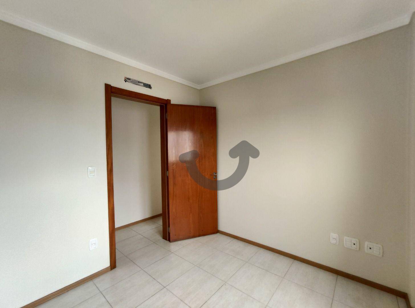 Apartamento à venda com 3 quartos, 107m² - Foto 13