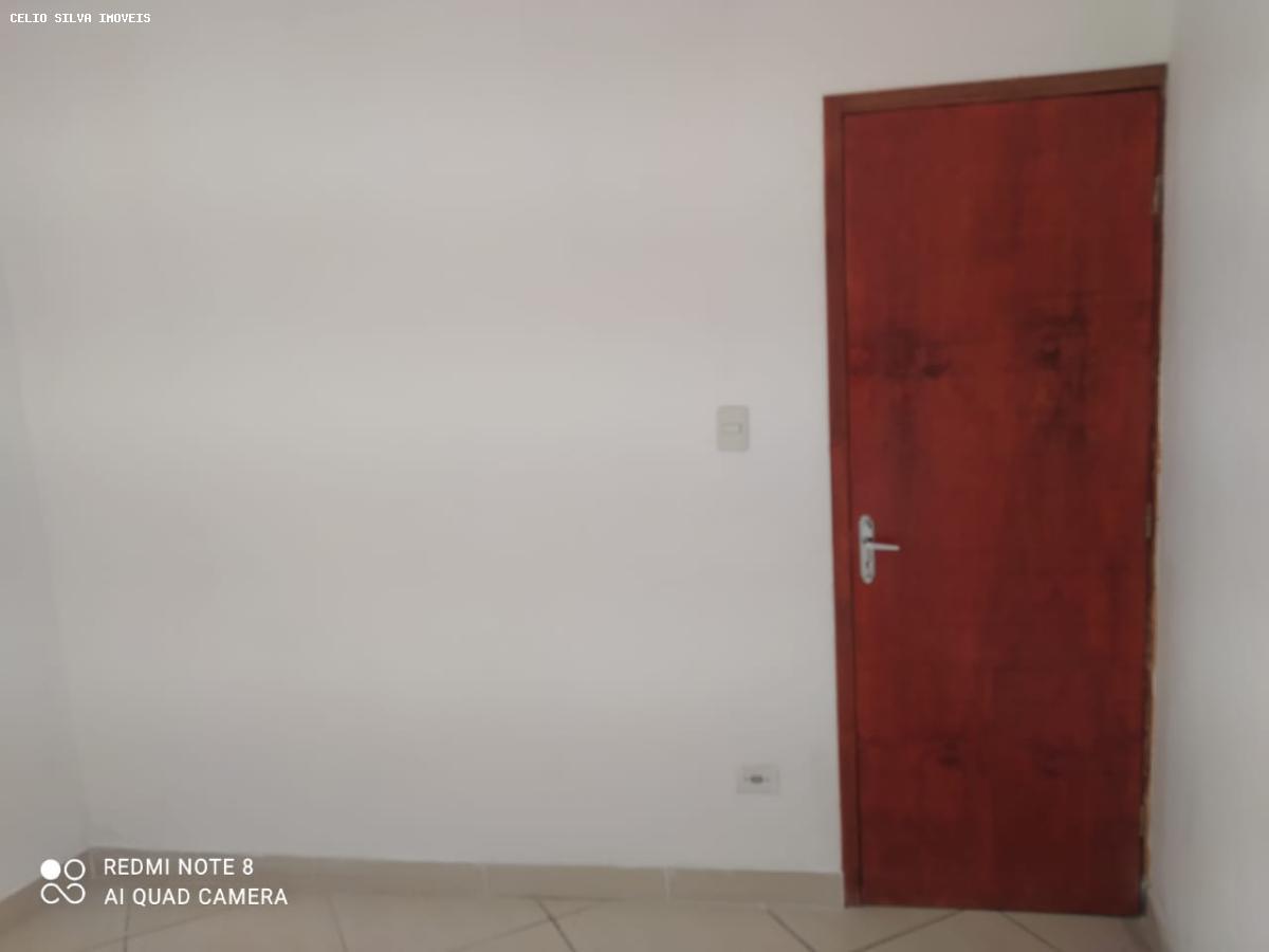 Casa à venda com 2 quartos, 68m² - Foto 3