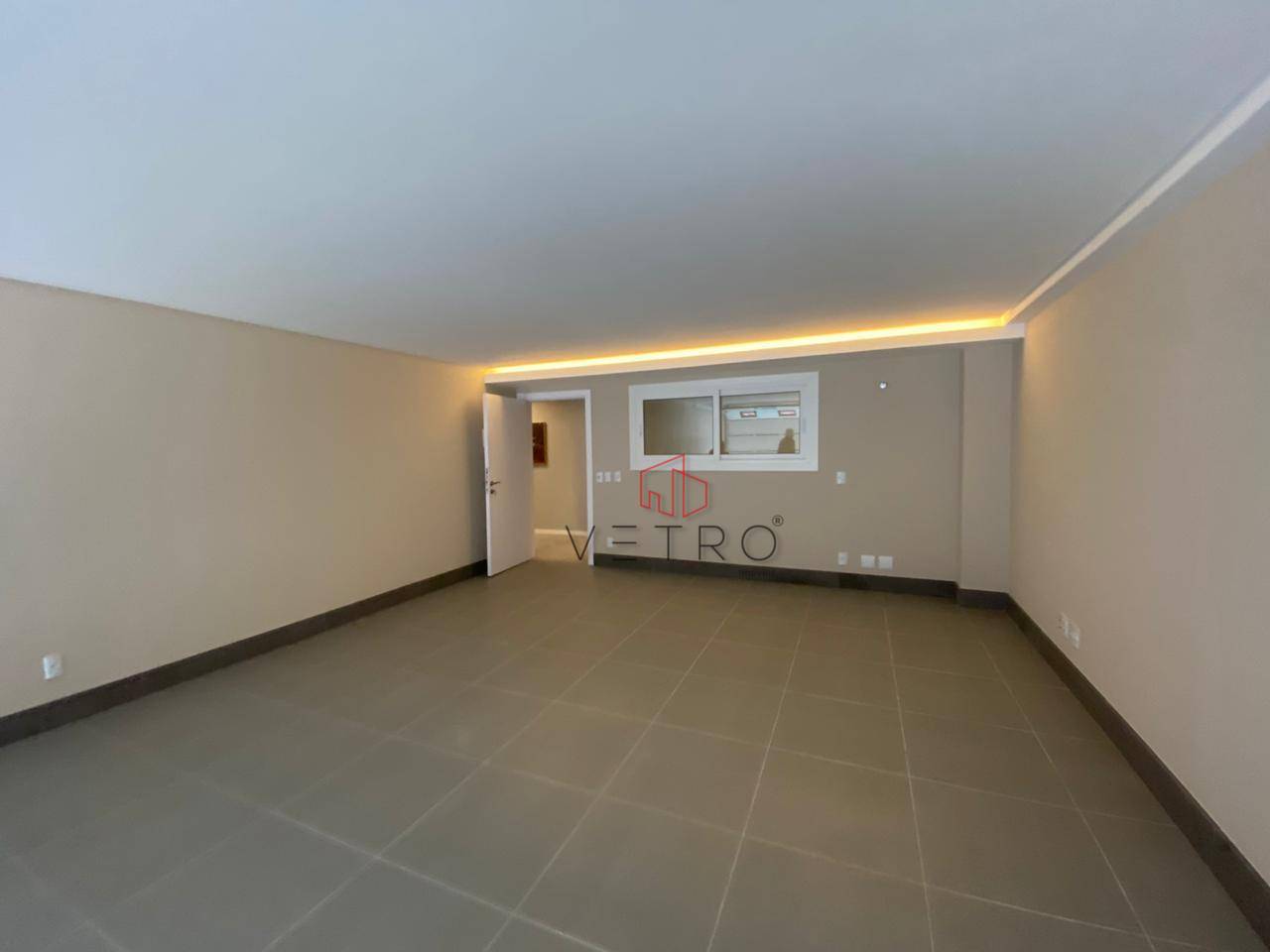 Apartamento à venda com 3 quartos, 189m² - Foto 11