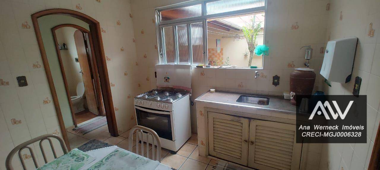 Casa à venda e aluguel com 4 quartos, 200m² - Foto 24