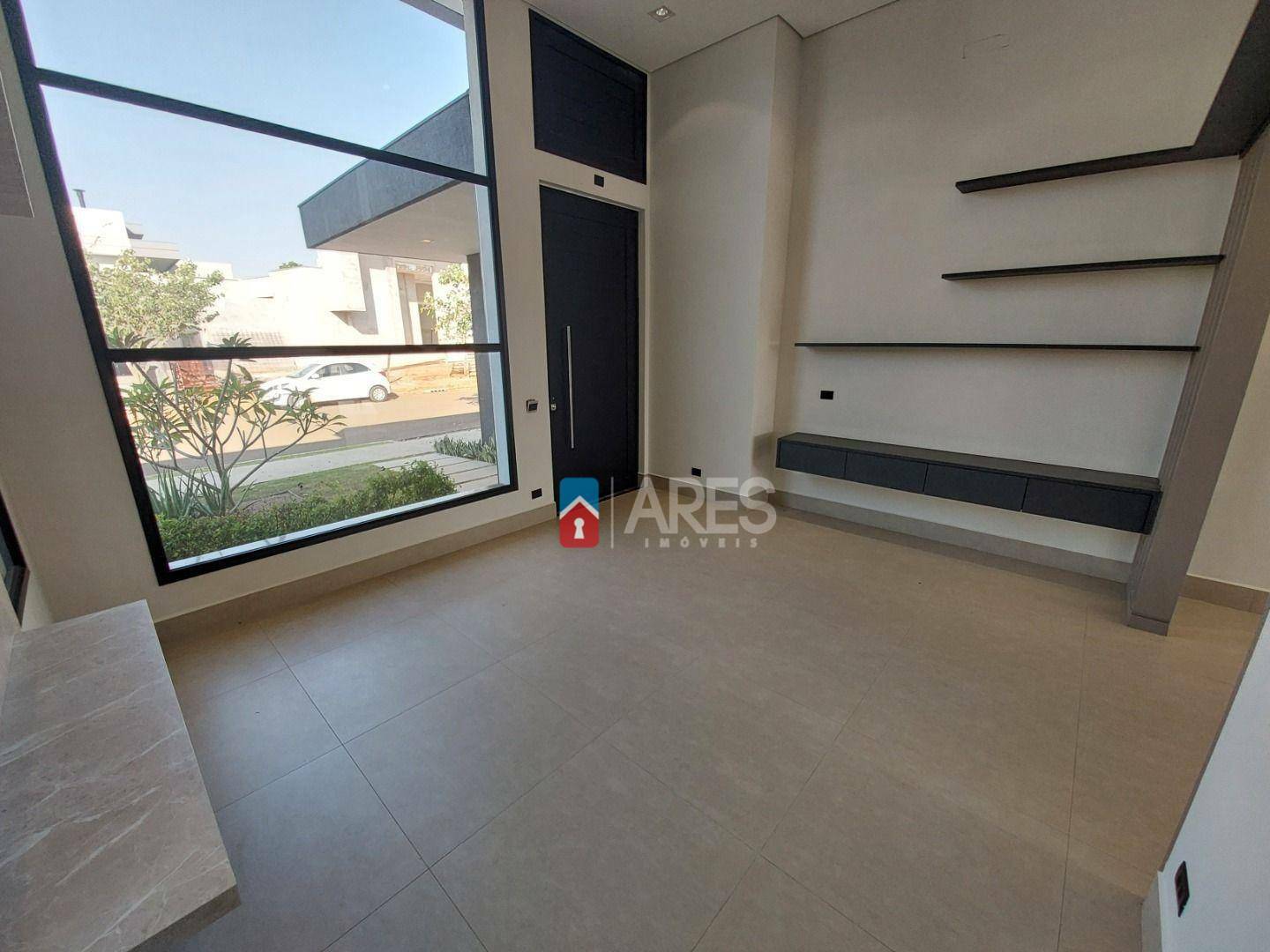 Casa de Condomínio à venda com 3 quartos, 230m² - Foto 4