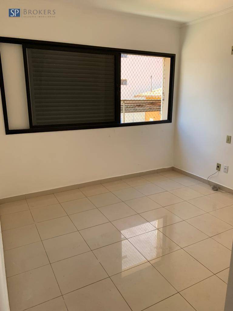 Apartamento à venda com 3 quartos, 117m² - Foto 3