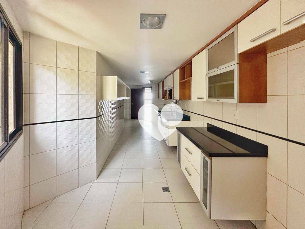 Apartamento à venda com 4 quartos, 239m² - Foto 7