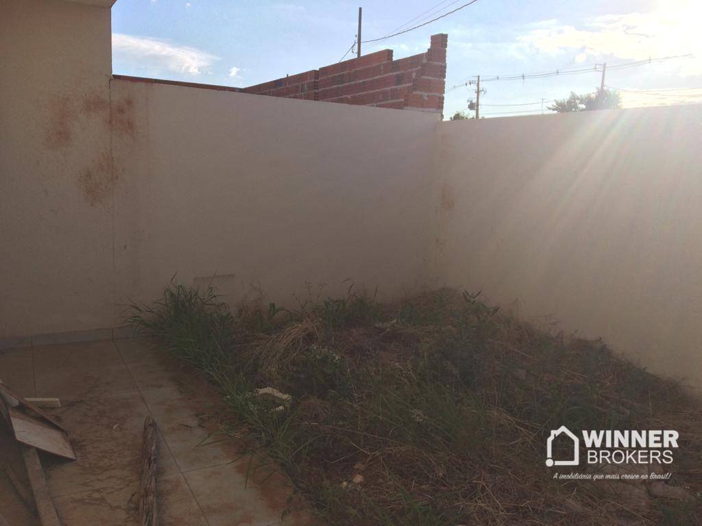 Casa à venda com 3 quartos, 72m² - Foto 10