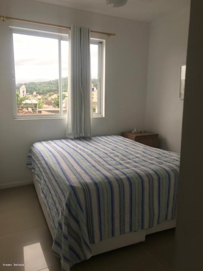 Apartamento à venda com 2 quartos, 67m² - Foto 13