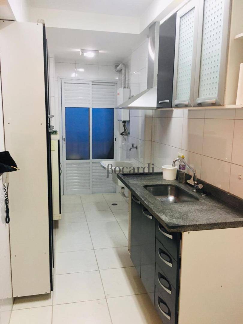 Apartamento à venda com 2 quartos, 68m² - Foto 5