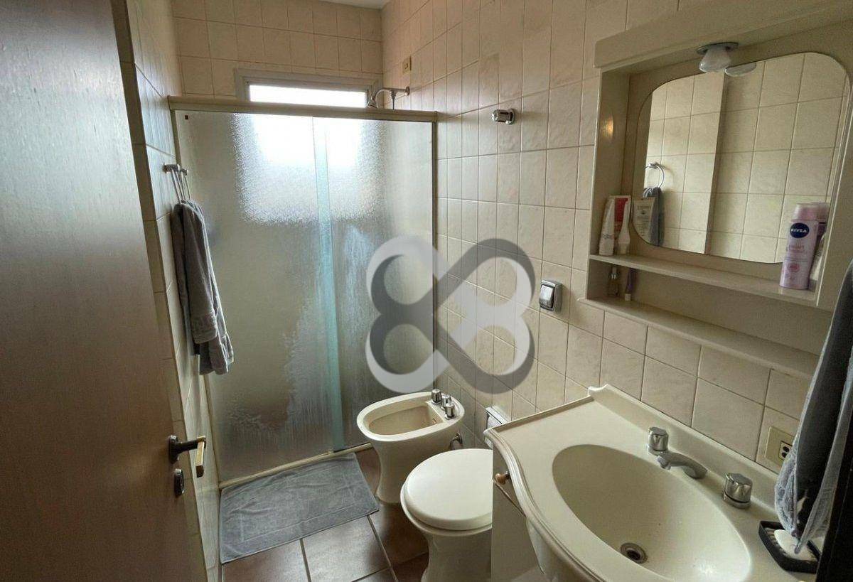 Apartamento à venda com 3 quartos, 131m² - Foto 17